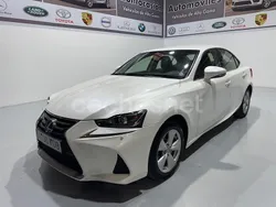 Blanco Usado 2017 Lexus IS300h Executive Line Berlina | 13.990 € (Caro)