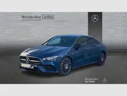 Azul Usado 2022 Mercedes CLA180 AMG line Berlina | 29.990 €