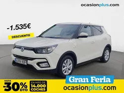 Blanco Usado 2019 Ssangyong Tivoli Limited SUV | 13.350 € (Precio justo)