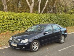 Azul Usado 2006 Mercedes C220 Elegance Berlina | 4990 € (Super precio)