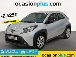 Gris Usado 2024 Toyota Aygo Play Utilitario | 12.955 € (Precio justo)