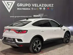 Blanco Nuevo 2024 Renault Arkana Techno SUV | 27.990 €
