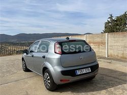 Gris / plata Usado 2012 Fiat Punto Evo Active Utilitario | 5200 € (Precio justo)