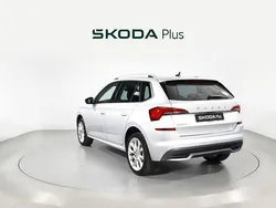 Gris plata Usado 2024 Skoda Kamiq Ambition SUV | 20.600 € (Precio justo)