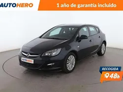 Negro Usado 2015 Opel Astra Selective Berlina | 9199 € (Precio justo)
