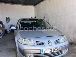 Gris / plata Usado 2006 Renault Mégane II Dynamique Berlina | 2400 € (Precio justo)