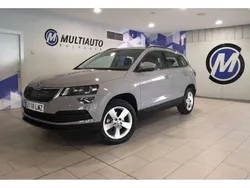 Gris Usado 2021 Skoda Karoq Ambition SUV | 24.900 € (Caro)