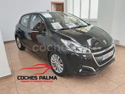 Negro Usado 2019 Peugeot 208 Active Utilitario | 8900 € (Buen precio)