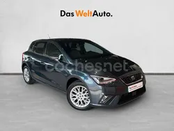 Gris / plata Usado 2024 Seat Ibiza Berlina | 17.390 € (Precio justo)