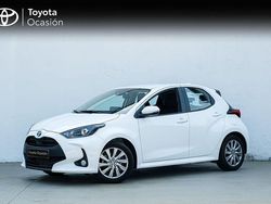 Blanco Usado 2024 Toyota Yaris Hybrid Active Berlina | 21.950 € (Precio justo)