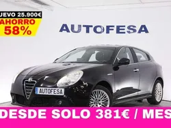 Negro Usado 2013 Alfa Romeo Giulietta Distinctive Utilitario | 10.850 € (Precio justo)