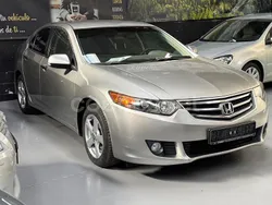 Gris / plata Usado 2008 Honda Accord Elegance Berlina | 8900 € (Super precio)