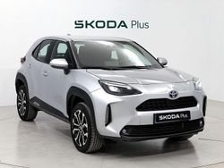Gris Usado 2024 Toyota Yaris Hybrid Active | 25.500 € (Un poco caro)