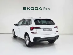 Blanco Usado 2024 Skoda Kamiq Selection SUV | 21.300 € (Precio justo)