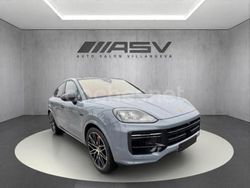 Gris / plata Usado 2024 Porsche Cayenne Turbo E-Hybrid SUV | 159.900 €