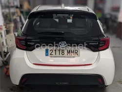 Blanco Usado 2024 Toyota Yaris Hybrid Active Berlina | 21.000 € (Precio justo)