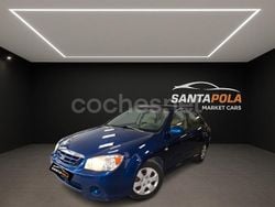 Azul Usado 2004 Kia Cerato LX Berlina | 6999 €