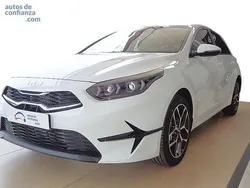 Blanco Usado 2023 Kia Ceed | 20.500 € (Precio justo)