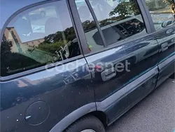 Azul Usado 2002 Opel Zafira Elegance Monovolumen | 2200 € (Precio justo)