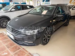 Blanco Usado 2021 VW Passat Executive Familiar | 22.800 € (Un poco caro)