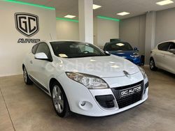 Blanco Usado 2012 Renault Mégane III Dynamique Berlina | 7890 € (Caro)