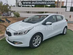Blanco Usado 2015 Kia Ceed GT Berlina | 9900 € (Precio justo)