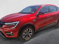 Usado 2025 Renault Arkana Evolution SUV | 23.500 € (Un poco caro)