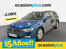 Azul Usado 2021 VW Passat Business Familiar | 22.990 € (Un poco caro)
