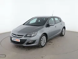 Gris Usado 2015 Opel Astra Selective Berlina | 9299 € (Precio justo)