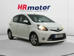 Blanco Usado 2013 Toyota Aygo City Utilitario | 4790 € (Buen precio)