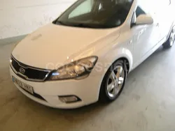 Blanco Usado 2012 Kia Ceed Plus Berlina | 4790 € (Super precio)