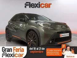 Gris / plata Usado 2022 Toyota Aygo Utilitario | 16.990 € (Caro)
