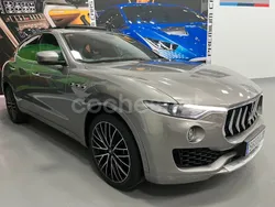Gris / plata Usado 2016 Maserati Levante SUV | 34.999 € (Precio justo)