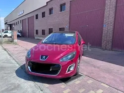 Rojo Usado 2011 Peugeot 308 Allure Berlina | 5000 € (Precio justo)
