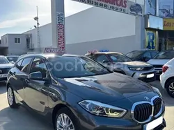 Gris / plata Usado 2020 BMW 118 Comfort Edition Utilitario | 22.800 € (Precio justo)