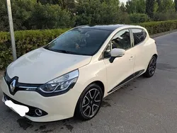 Beige Usado 2016 Renault Clio IV Dynamique | 10.399 € (Precio justo)
