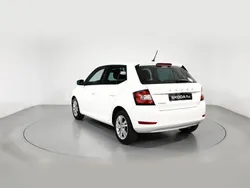 Blanco Usado 2021 Skoda Fabia Ambition Berlina | 16.400 € (Un poco caro)