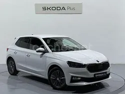 Blanco Usado 2024 Skoda Fabia Selection Berlina | 16.950 € (Buen precio)