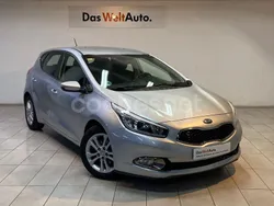 Usado 2012 Kia Ceed Utilitario | 9900 €