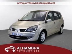 Beige Usado 2009 Renault Scénic III Dynamique Monovolumen | 7290 € (Caro)