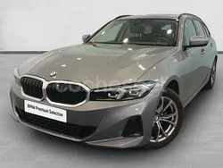 Gris / plata Usado 2023 BMW 320e Comfort Edition Familiar | 37.990 € (Precio justo)
