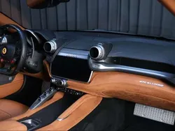 Gris Usado 2020 Ferrari GTC4Lusso Coupe | 285.900 €