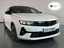 Blanco Usado 2024 Opel Astra Familiar | 31.790 € (Precio justo)