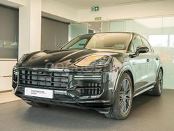 Negro Usado 2024 Porsche Cayenne Turbo E-Hybrid SUV | 179.990 €