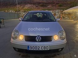 Gris / plata Usado 2002 VW Polo Trendline Berlina | 2600 € (Precio justo)
