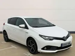 Usado 2018 Toyota Auris Hybrid Utilitario | 15.143 € (Precio justo)