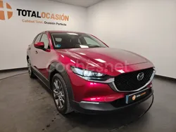 Rojo Usado 2024 Mazda CX-30 Exclusive-Line SUV | 30.990 € (Caro)