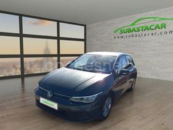 Gris / plata Usado 2023 VW Golf VIII Life Berlina | 20.900 € (Precio justo)
