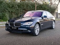 Azul Usado 2009 BMW 750 Comfort Edition Berlina | 21.990 €