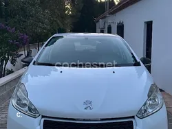 Blanco Usado 2013 Peugeot 208 Access Utilitario | 5000 € (Precio justo)